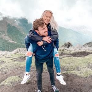 Meet your Posher, Cameron